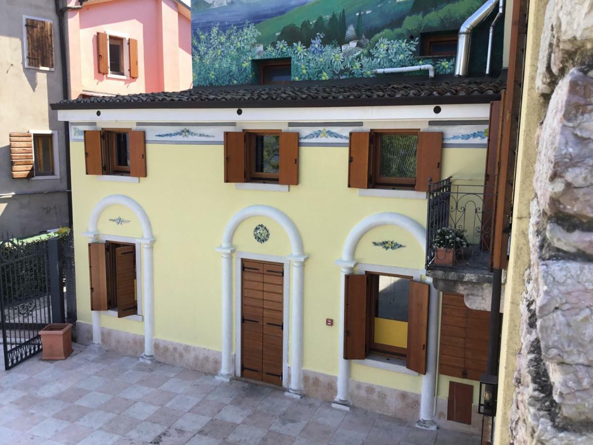Paradiso Imperfetto Hotell San Zeno di Montagna Exteriör bild